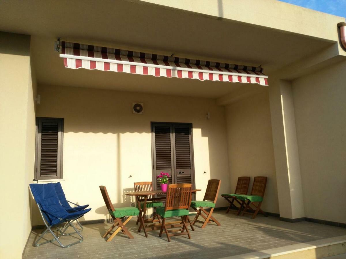 Casa Rafael Apartment Марина ди Модика Екстериор снимка